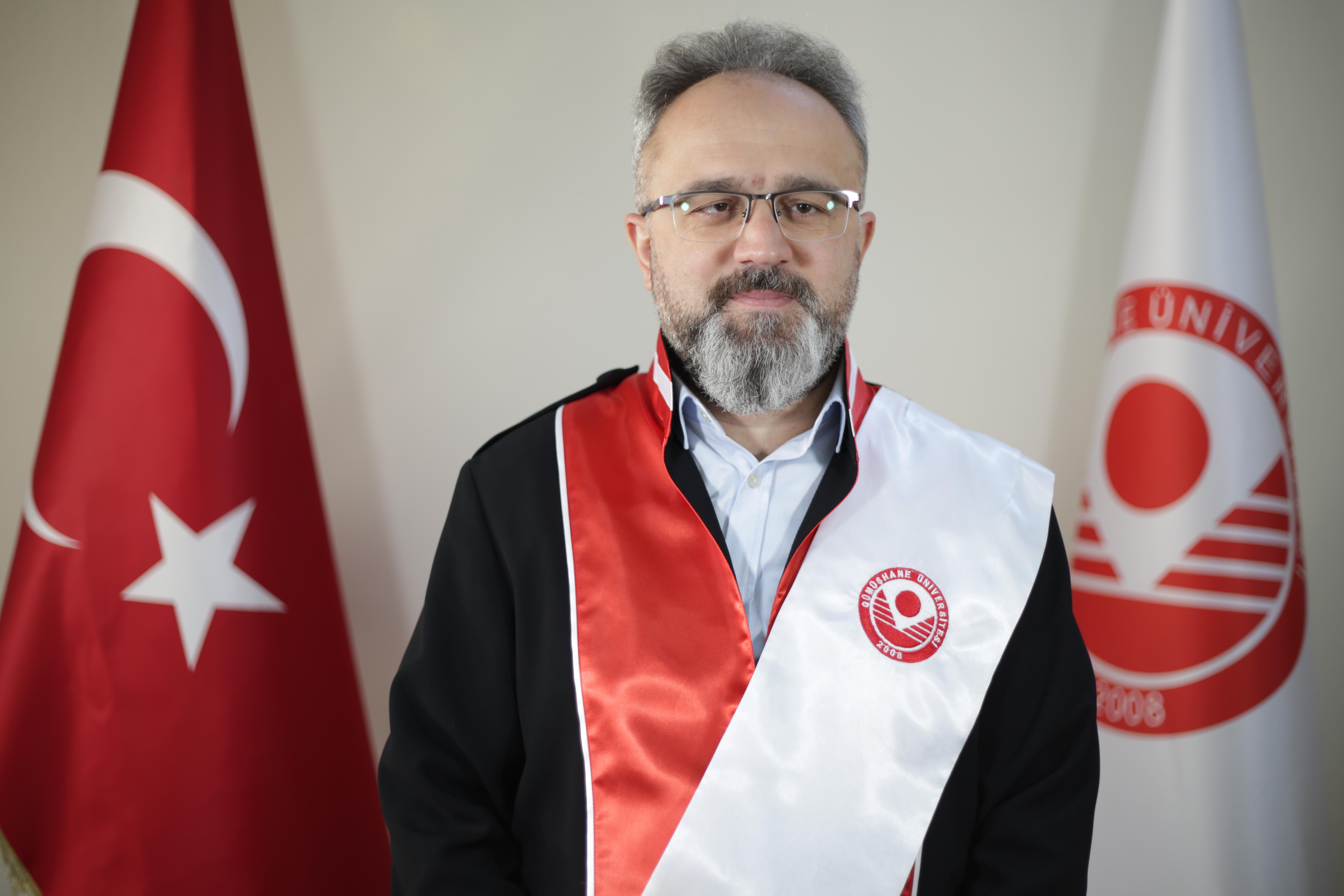 Doç. Dr. Turgut Akyüz
