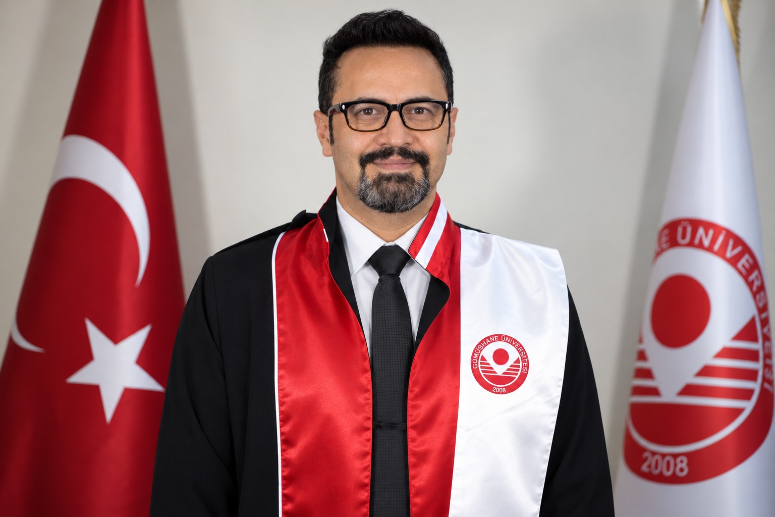 Prof. Dr. Uğur Akdu