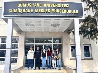 Öğrencilerimizin burs başarısı