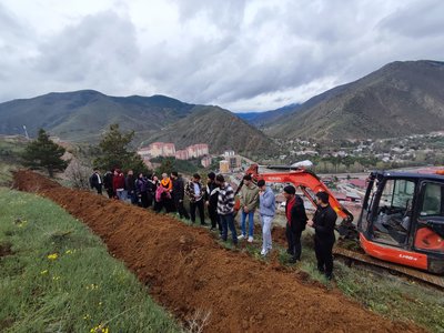 Öğrencilerimizin Makineli Toprak İşleme Uygulaması