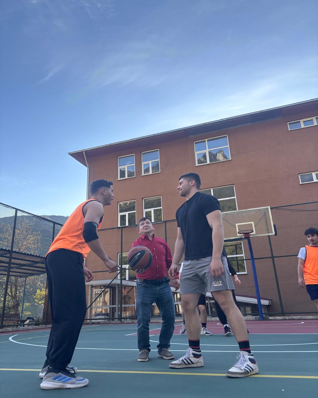 Kürtün Meslek Yüksekokulu 3x3 Basketbol Turnuvası’nda İlk Maç Heyecanı