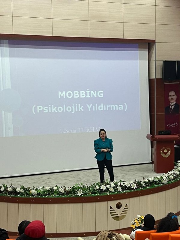 Üniversitemizde Mobbing ile Mücadele Anlatıldı