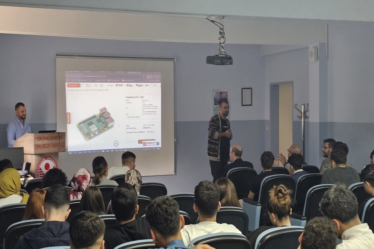 Torul MYO’da “Yazılım Geliştirme Süreçleri ve Sektör İhtiyaçları” Etkinliği Düzenlendi