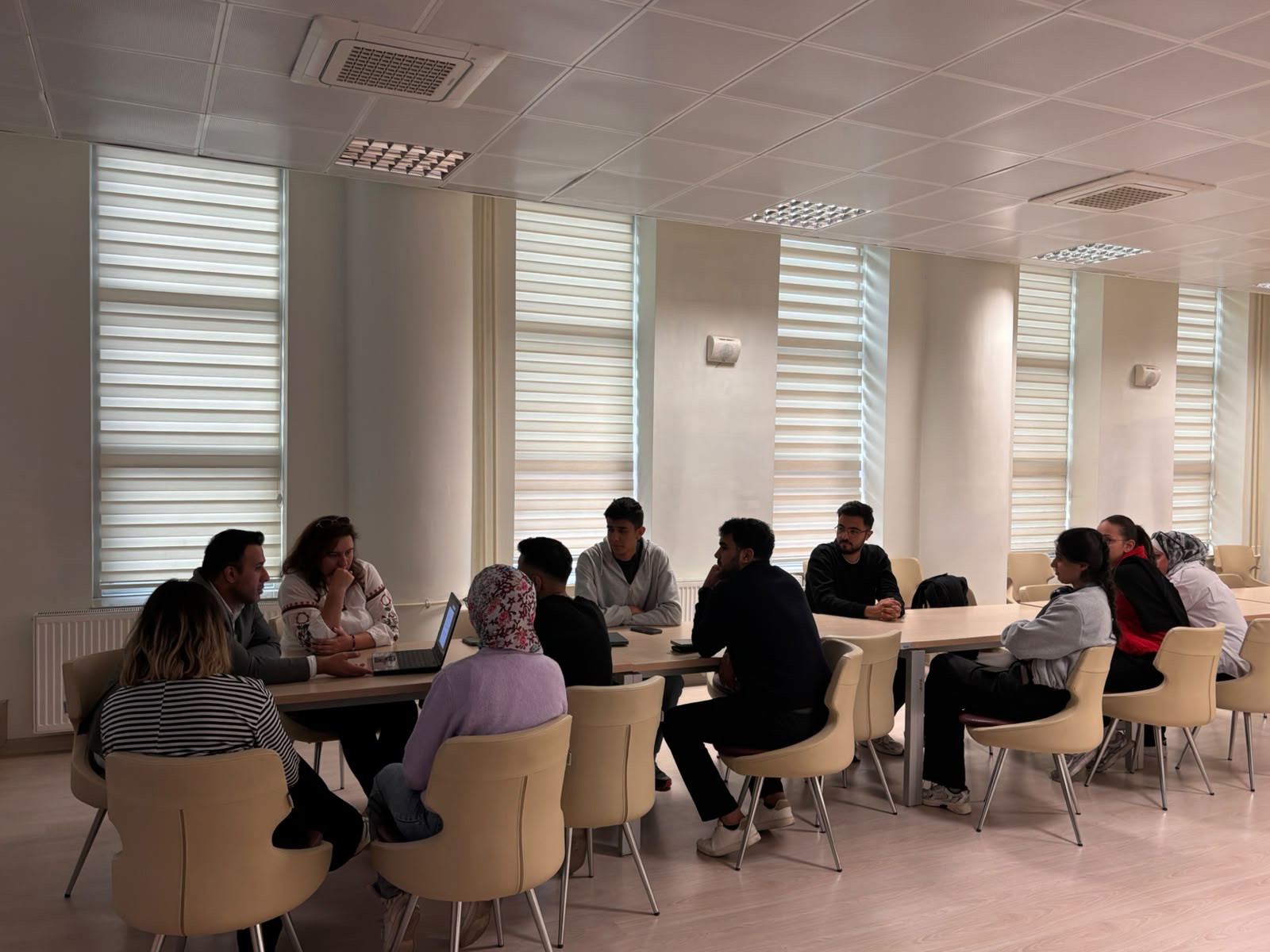 Gümüşhane-TTO ve Mezunlarla İletişim Koordinatörlüğü Ortaklığında ÜNİDES Etkinlikleri Gerçekleştirildi