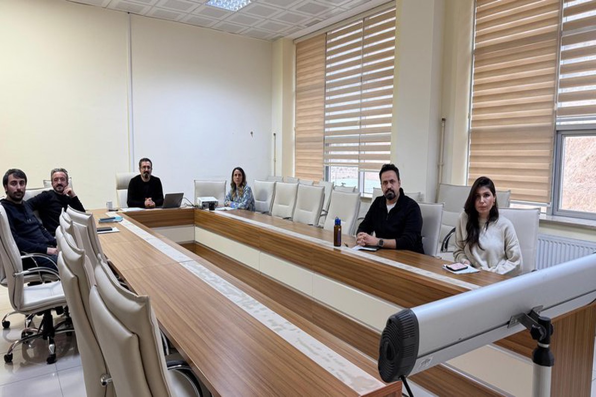 Turizm Rehberliği Bölümü Akreditasyon Çalışmaları Kapsamında 2. Ders Müfredatı Değerlendirme Toplantısını Gerçekleştirdi