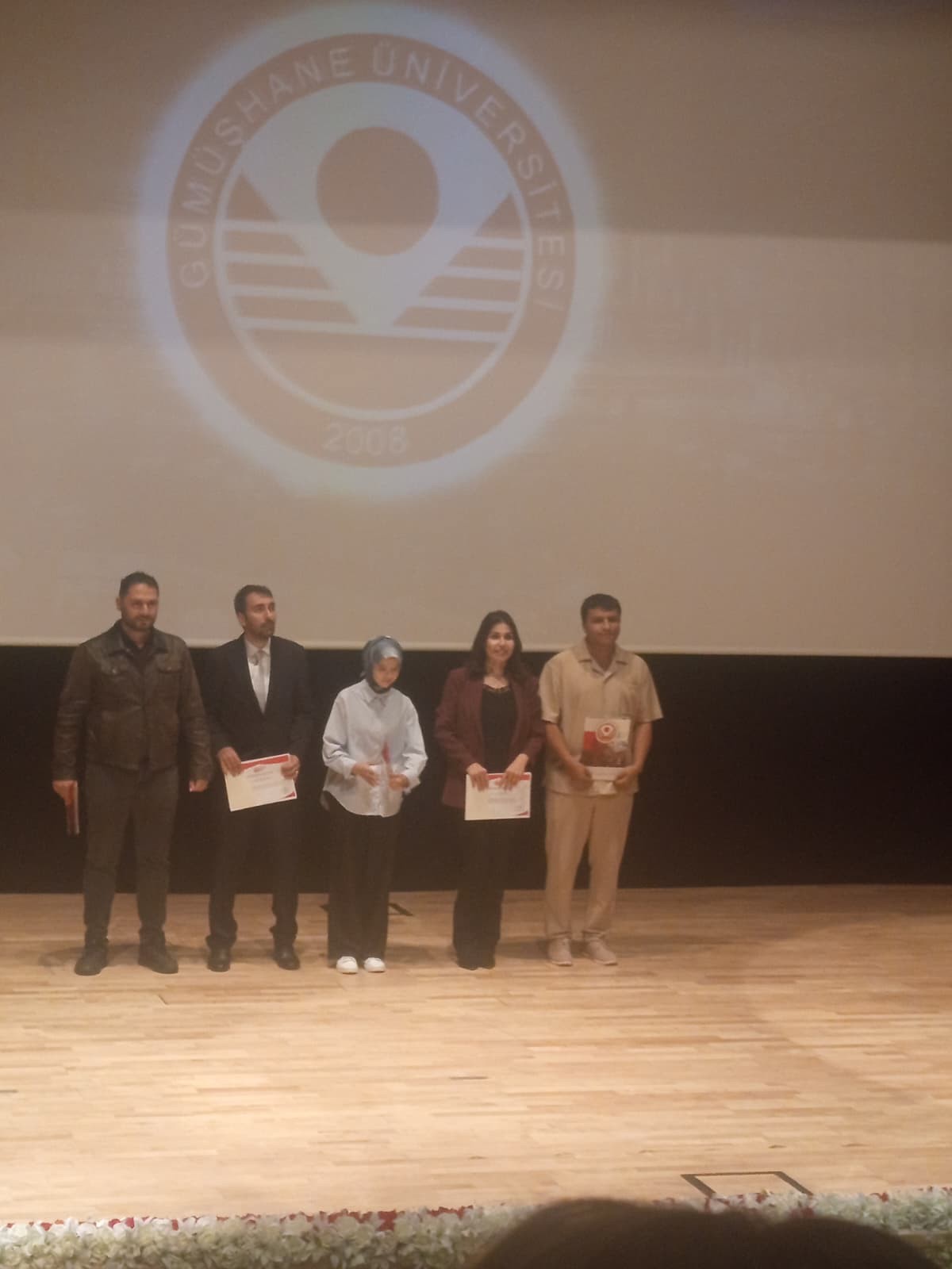 Turizm Rehberliği Bölümü Öğrencilerimize TÜBİTAK 2209-A Projeleri Kapsamında Teşekkür Belgesi Takdim Edildi