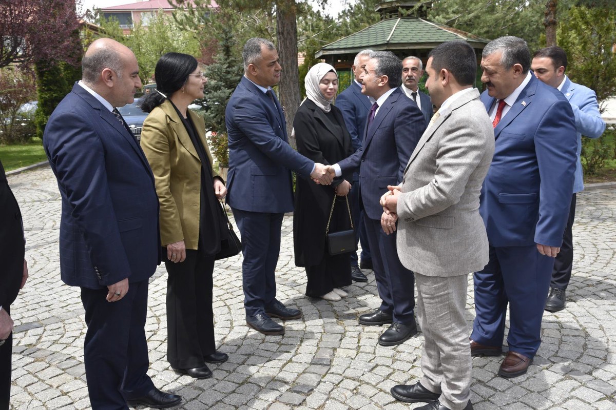 GÜMÜŞHANE VALİSİ CEVDET ATAY KELKİT İLÇEMİZİ ZİYARET ETTİ.